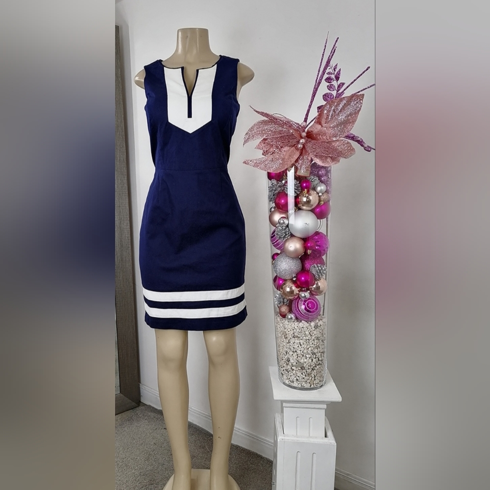 Beautiful Tommy Hilfiger Midi Navy Blue And White  dress, size 10